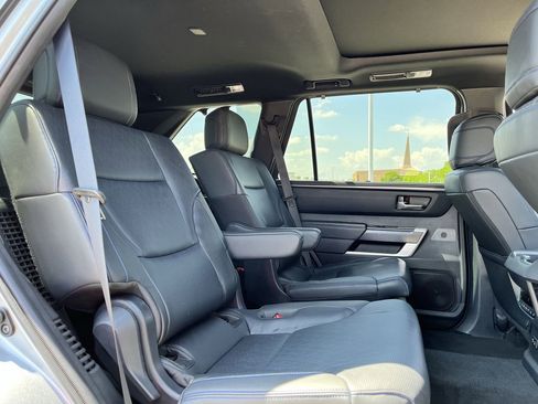 Used 2024 Toyota Sequoia Platinum AWD/4WD image 27