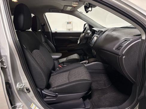 Used 2024 Mitsubishi Outlander Sport ES AWD/4WD image 21