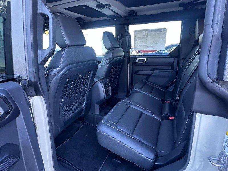 Used 2025 Ford Bronco Badlands AWD/4WD image 12