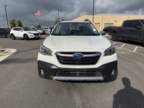 Used 2022 Subaru Outback Touring XT AWD/4WD image 2