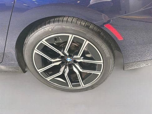 Used 2024 BMW 760i xDrive w/ Executive Package AWD/4WD image 32