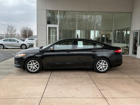 Used 2015 Ford Fusion SE image 19