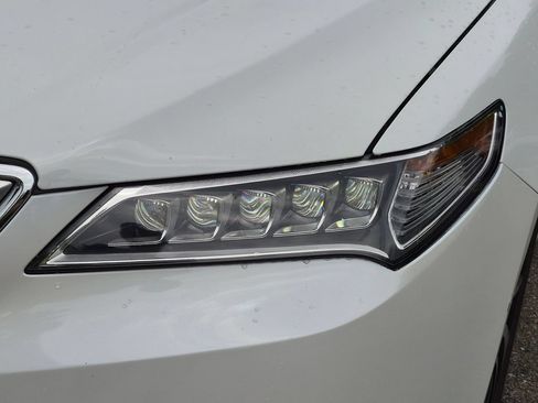 Used 2015 Acura TLX w/ Technology Package FWD image 9