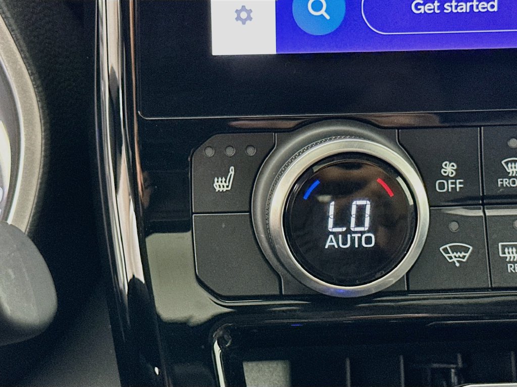 Used 2023 Toyota Highlander Bronze Edition FWD image 20