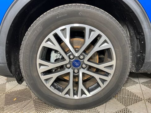 Certified 2020 Ford Escape SEL image 12