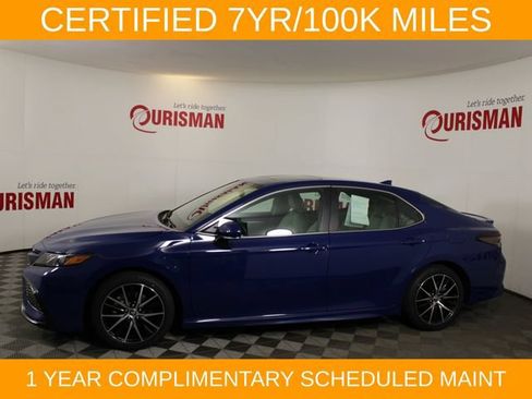 Used 2023 Toyota Camry SE w/ Cold Weather Package FWD image 4