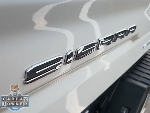 Used 2025 GMC Sierra 1500 SLT image 29