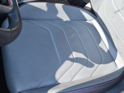 Used 2025 Volkswagen Jetta GLI Autobahn FWD image 11