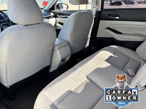 Certified 2022 Nissan Altima 2.5 SV w/ SV Premium Package FWD image 18