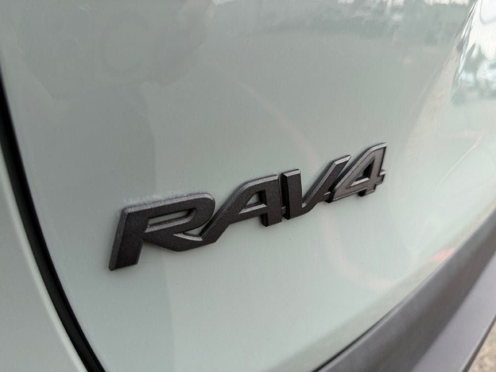Used 2022 Toyota RAV4 Adventure w/ Convenience Package AWD/4WD image 35