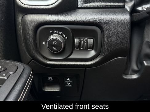Used 2026 RAM 1500 Laramie AWD/4WD image 28