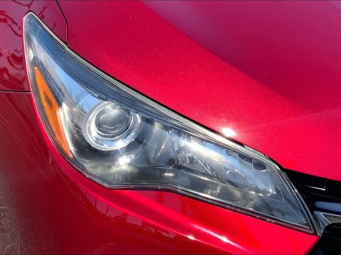 Used 2017 Toyota Camry XSE FWD image 25