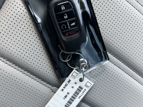 Used 2026 Honda CR-V Sport Touring image 38