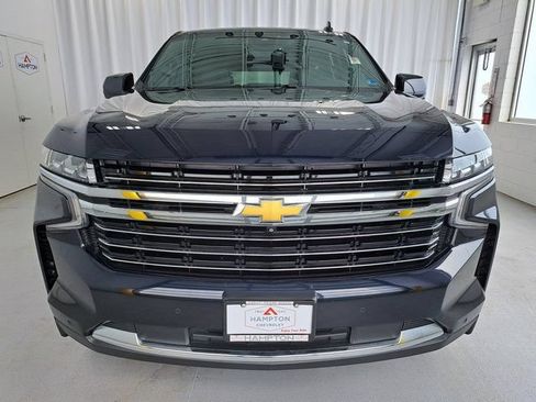 Used 2022 Chevrolet Tahoe LT w/ Luxury Package AWD/4WD image 3