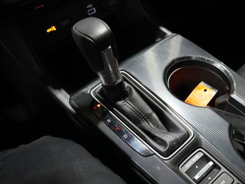 Used 2024 Honda Civic Sport image 30