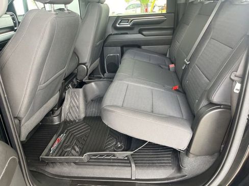 Used 2024 Chevrolet Silverado 2500 LT AWD/4WD image 18