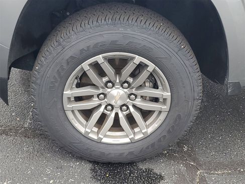 Used 2024 Chevrolet Colorado LT w/ LT Convenience Package image 29