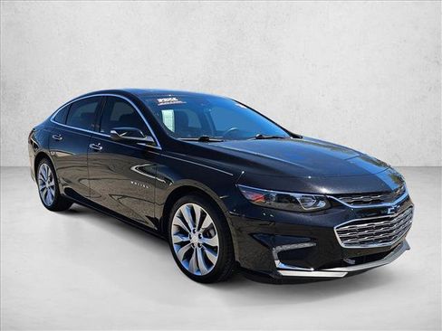 Used 2018 Chevrolet Malibu Premier w/ Premier Sun and Wheel Package FWD image 2