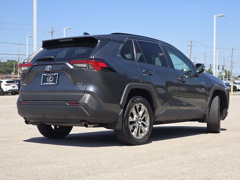 Used 2021 Toyota RAV4 XLE Premium AWD/4WD image 9