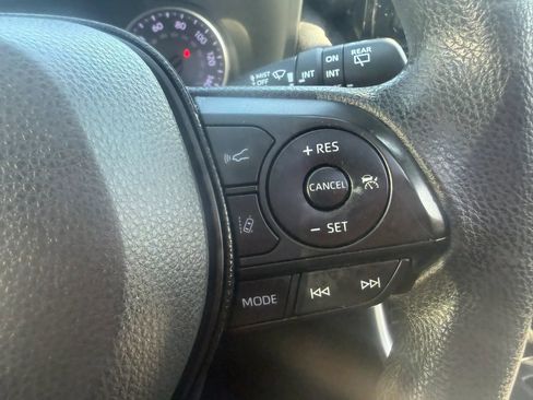 Used 2019 Toyota RAV4 XLE w/ Convenience Package AWD/4WD image 14
