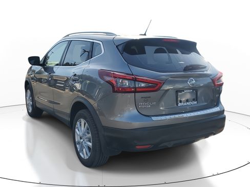 Used 2021 Nissan Rogue Sport SV image 5
