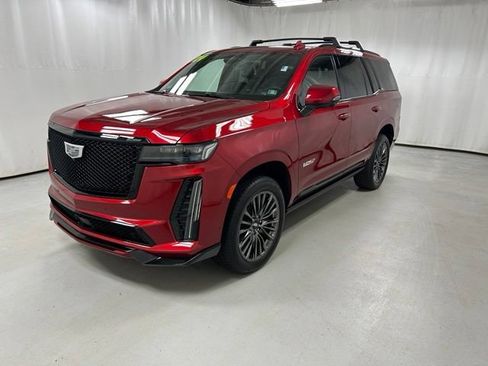 Used 2024 Cadillac Escalade V w/ LPO, ONYX Package AWD/4WD image 2