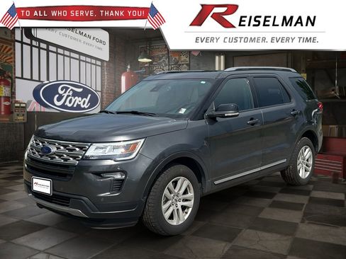Used 2018 Ford Explorer XLT w/ Equipment Group 202A AWD/4WD image 1