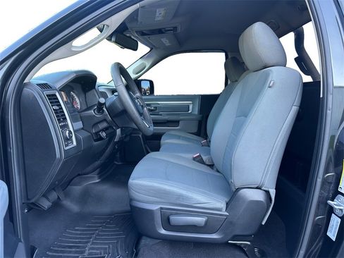 Used 2015 RAM 1500 Express w/ Black Ram 1500 Express Group image 10