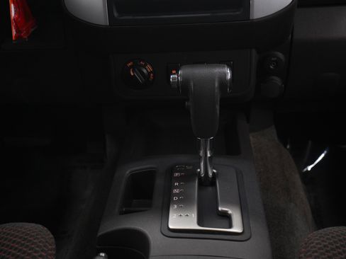 Used 2012 Nissan Frontier PRO-4X AWD/4WD image 17