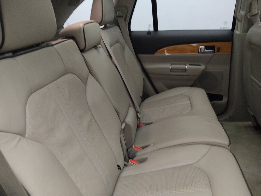 Used 2015 Lincoln MKX FWD w/ Equipment Group 102A image 19