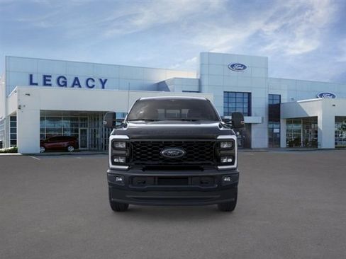 New 2026 Ford F250 XLT w/ XLT Premium Package AWD/4WD image 6