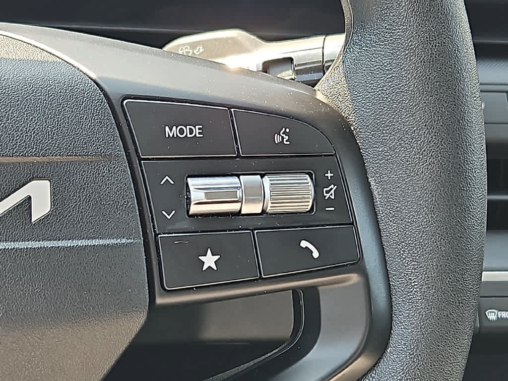 Used 2025 Kia K4 FWD image 20