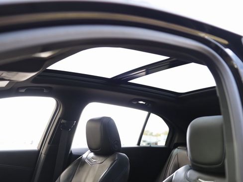 Certified 2024 Cadillac XT4 Sport image 25