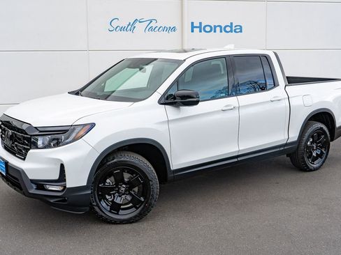 New 2026 Honda Ridgeline Black Edition image 2