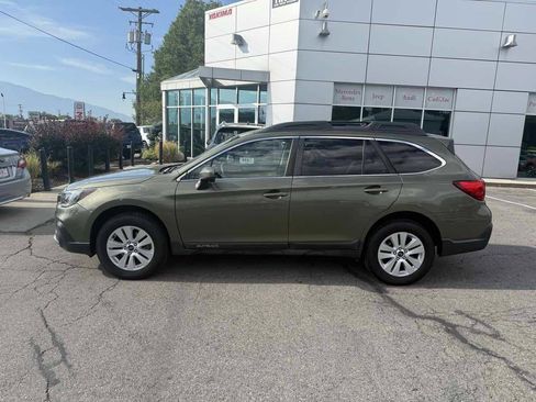 Used 2018 Subaru Outback 2.5i Premium AWD/4WD image 8