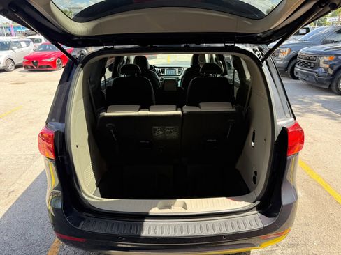 Used 2016 Kia Sedona SX FWD image 7