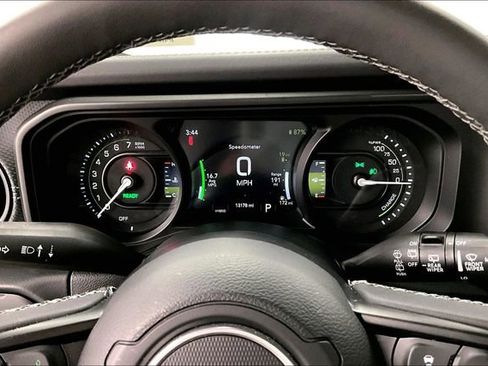 Used 2025 Jeep Wrangler Unlimited Rubicon 4xe w/ Safety Group image 28