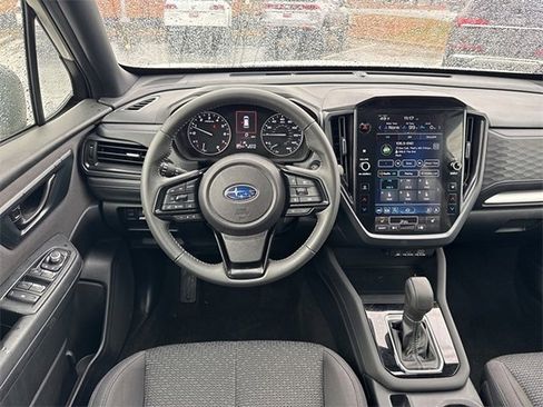 Used 2025 Subaru Forester Premium image 11