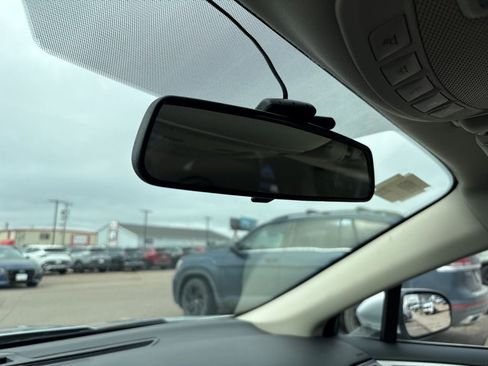 Used 2017 Ford Fusion SE image 18