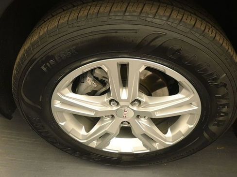 Used 2022 GMC Terrain SLE w/ Driver Convenience Package image 14