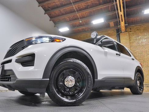 Used 2020 Ford Explorer 4WD Police Interceptor image 3