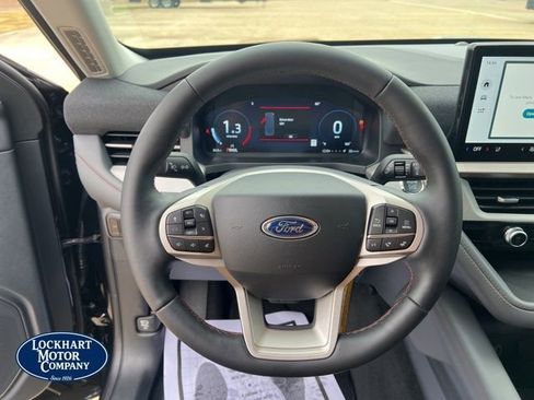 New 2026 Ford Explorer Active w/ Active Comfort Package RWD image 30