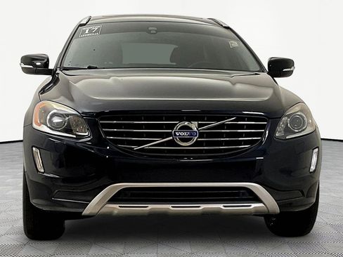 Used 2017 Volvo XC60 T5 Dynamic w/ Preferred Option Package FWD image 2