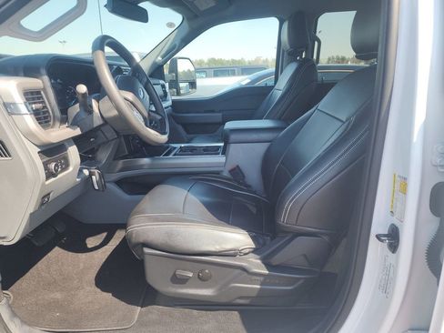 Used 2023 Ford F350 XLT image 12