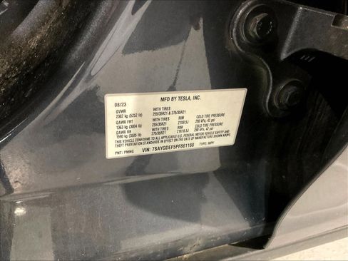 Used 2023 Tesla Model Y Performance AWD/4WD image 6