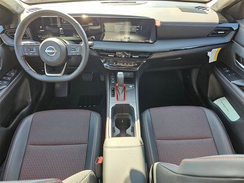 New 2026 Nissan Kicks SR image 6