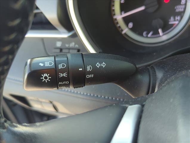 Used 2023 Toyota Highlander XLE FWD image 15