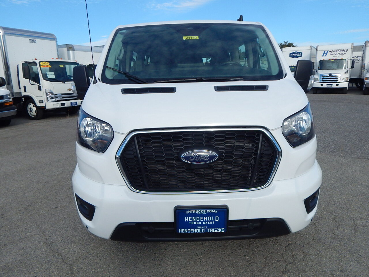 Used 2024 Ford Transit 350 XLT RWD image 11