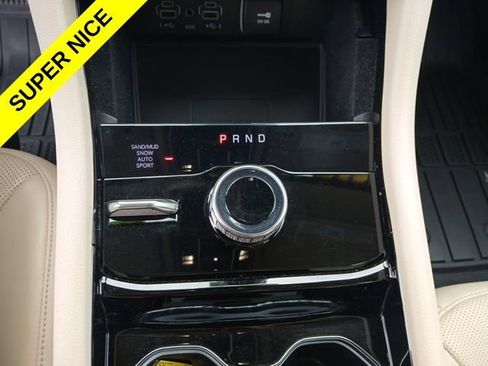 Certified 2021 Jeep Grand Cherokee L Limited w/ Luxury Tech Group II AWD/4WD image 32