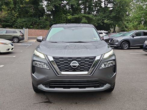 Certified 2023 Nissan Rogue SV AWD/4WD image 2